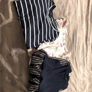Girls GAP and Old Navy summer bundle. 2 dresses and softest tee shirt. 3 items.
